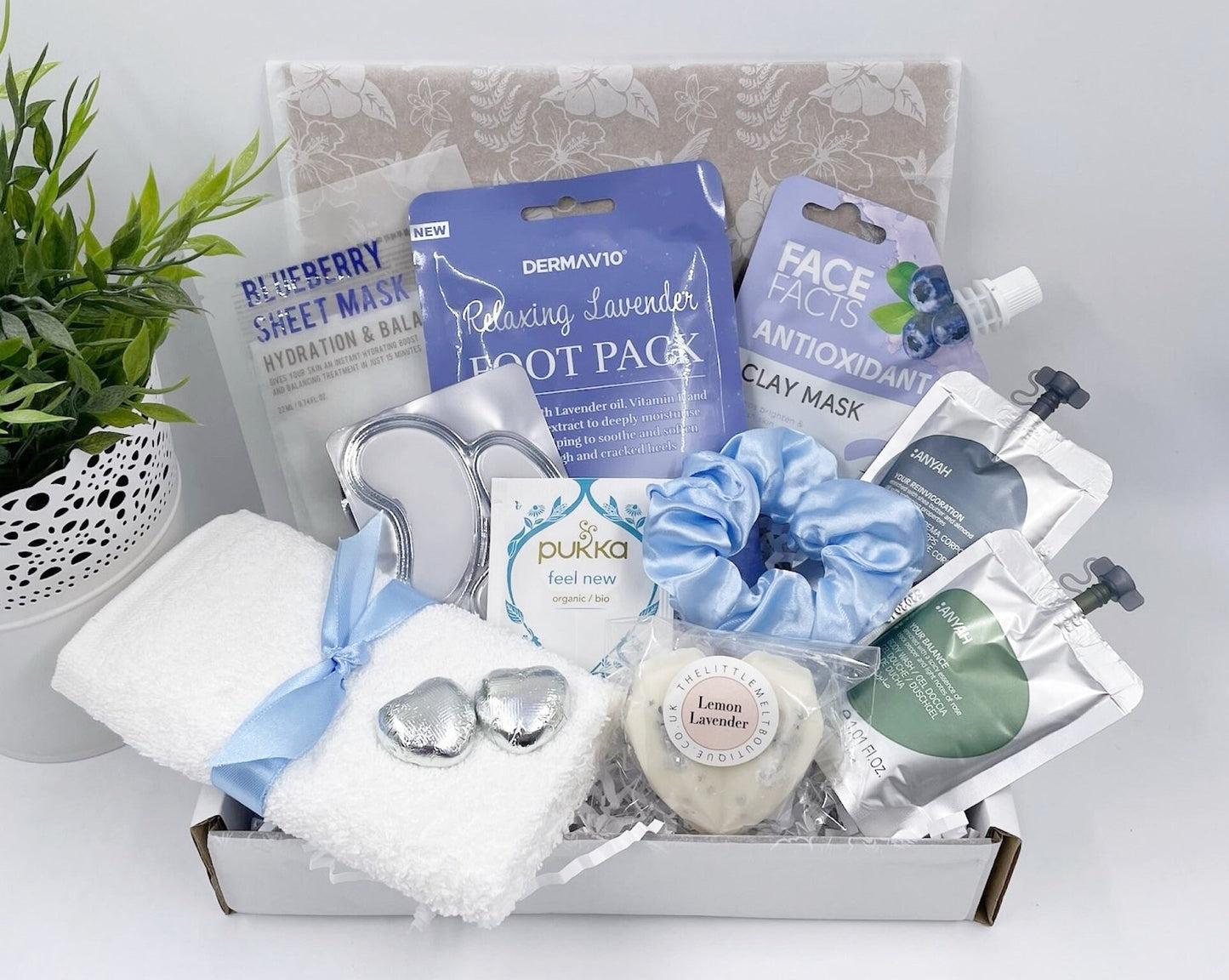 Green Ladies Self Care Pamper Gift Box Birthday Christmas