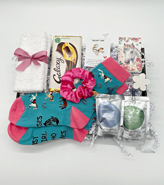 A GIRL WHO JUST LOVES HORSES Teenage Girl Spa BIRTHDAY Gift Box