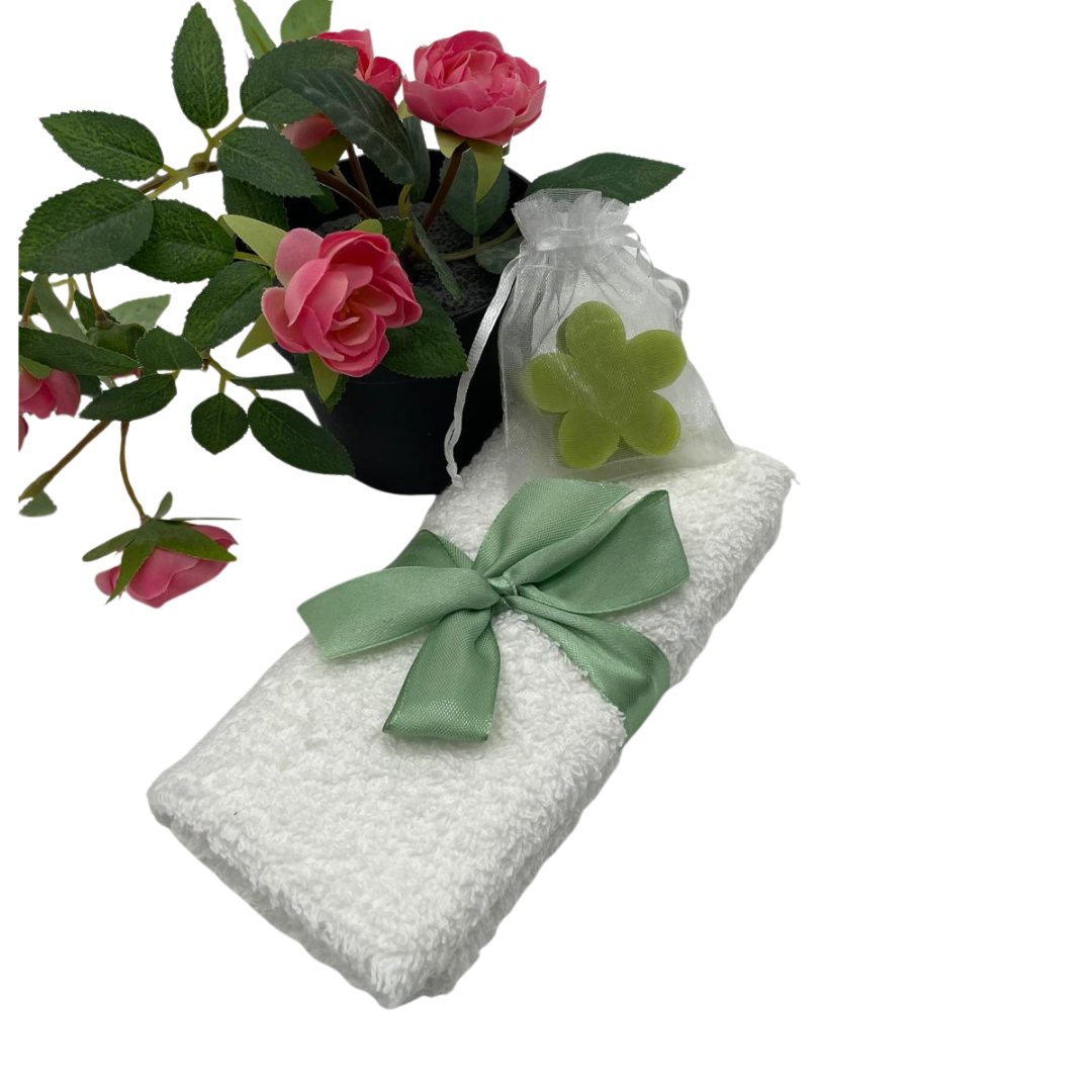 Green Christmas Pamper Hamper Teenage Girl Self Care Box